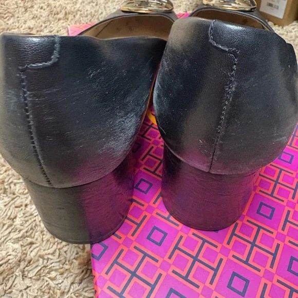 Tory Burch Hope Black Flats with Gold Accents - Picture 4 of 8